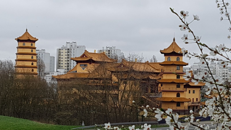 Mùa xuân tại chùa Khánh Anh