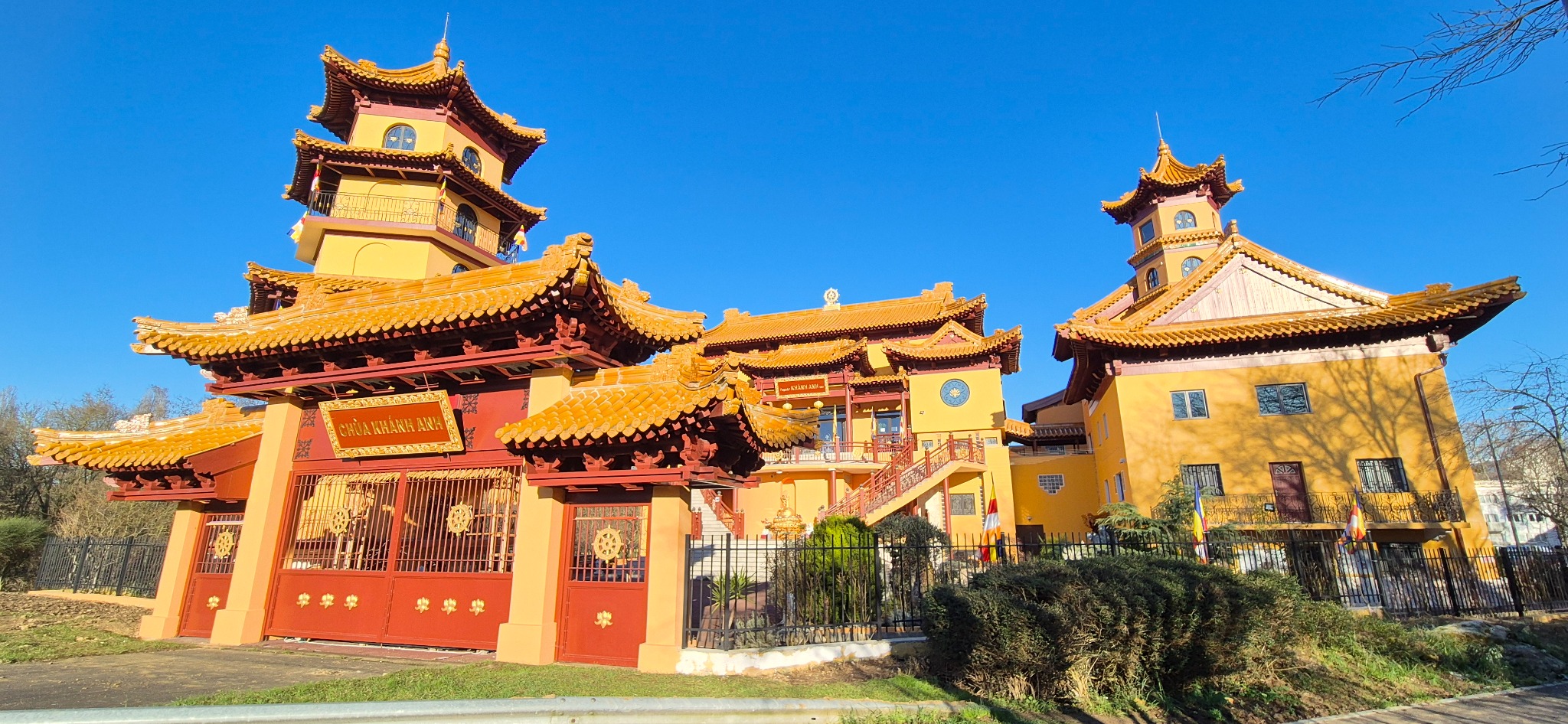 Vue extérieure de la pagode Khánh Anh